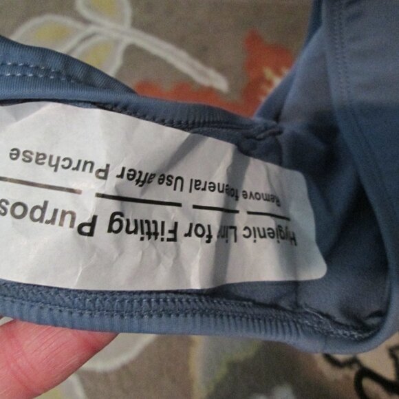 Reebok Women's High-Neck Athletic One-Piece Swimsuit NWT Sz L - Picture 11 of 11